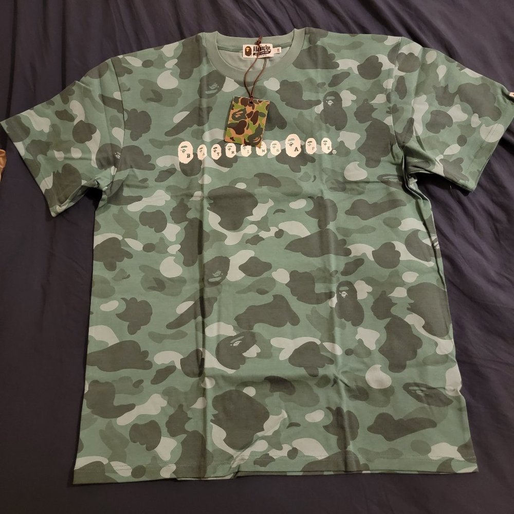 A Bathing Ape Green Camo shirt in size 2XL